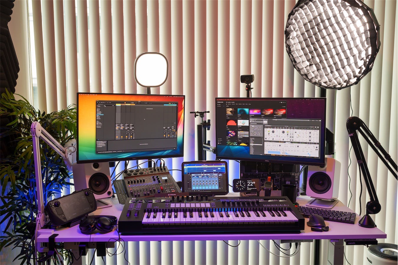 Same desk setup but this time with a Novation Keyboards with 49 keys